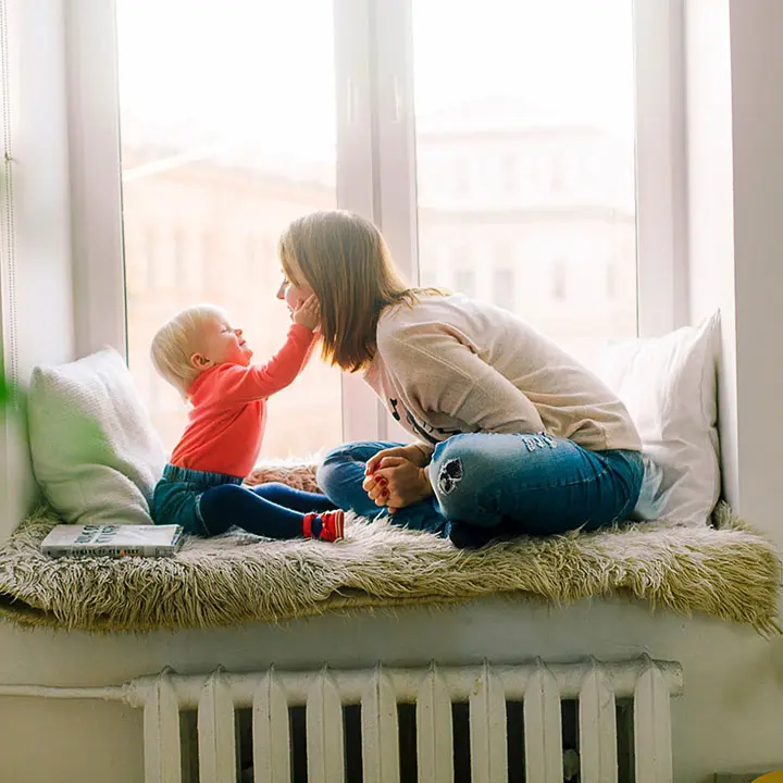 mum and baby connecting